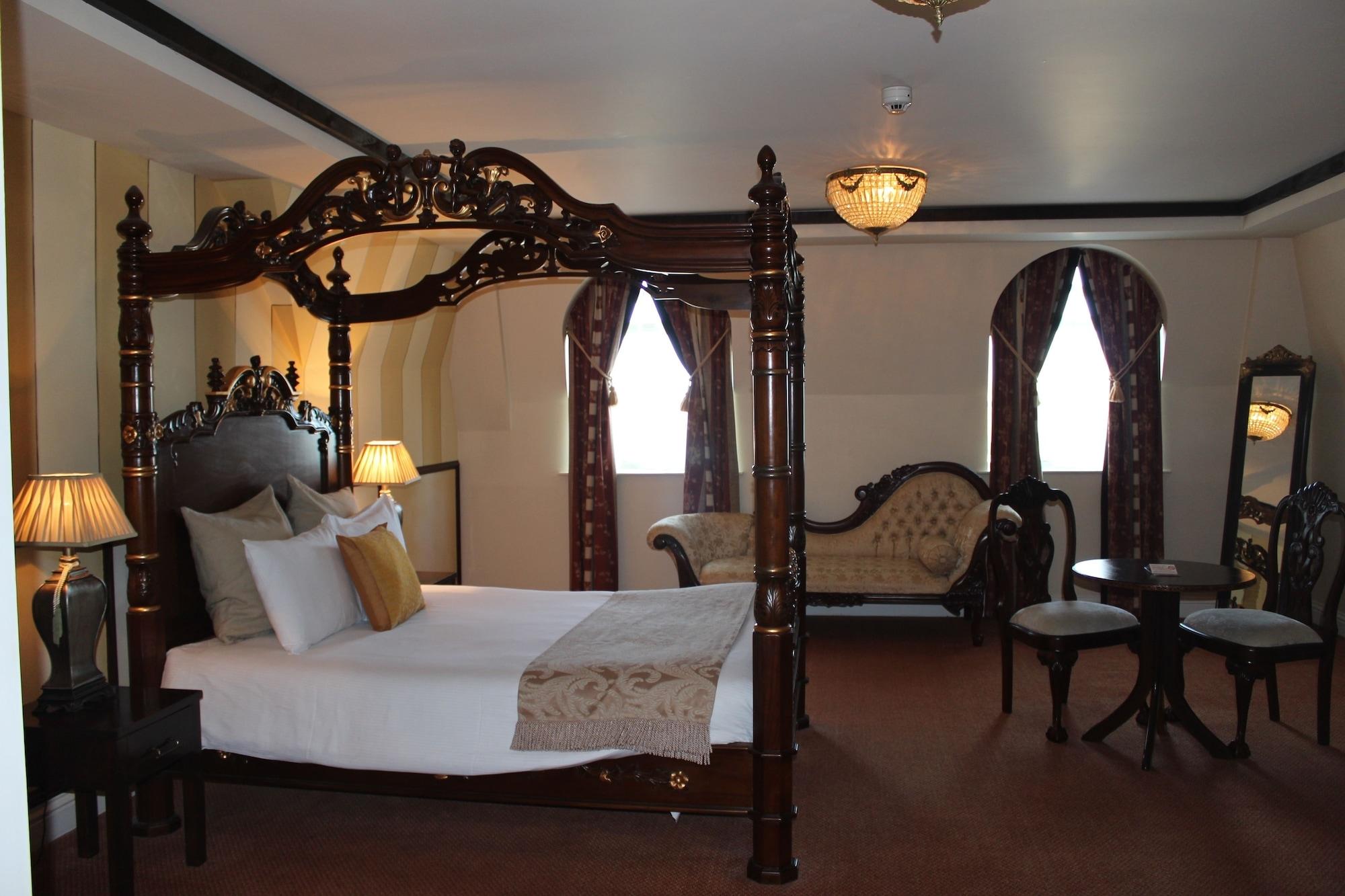 סוורדס Carnegie Court Hotel מראה חיצוני תמונה