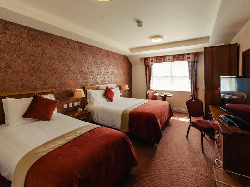 סוורדס Carnegie Court Hotel מראה חיצוני תמונה